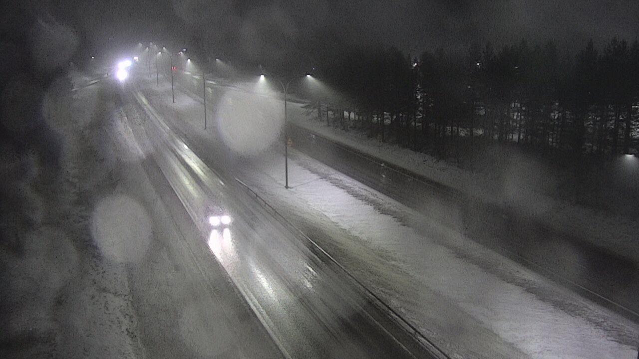 Weather Camera Image Väg 4 Uleåborg, Ouluntulli, Oulu, Pohjois-Pohjanmaa