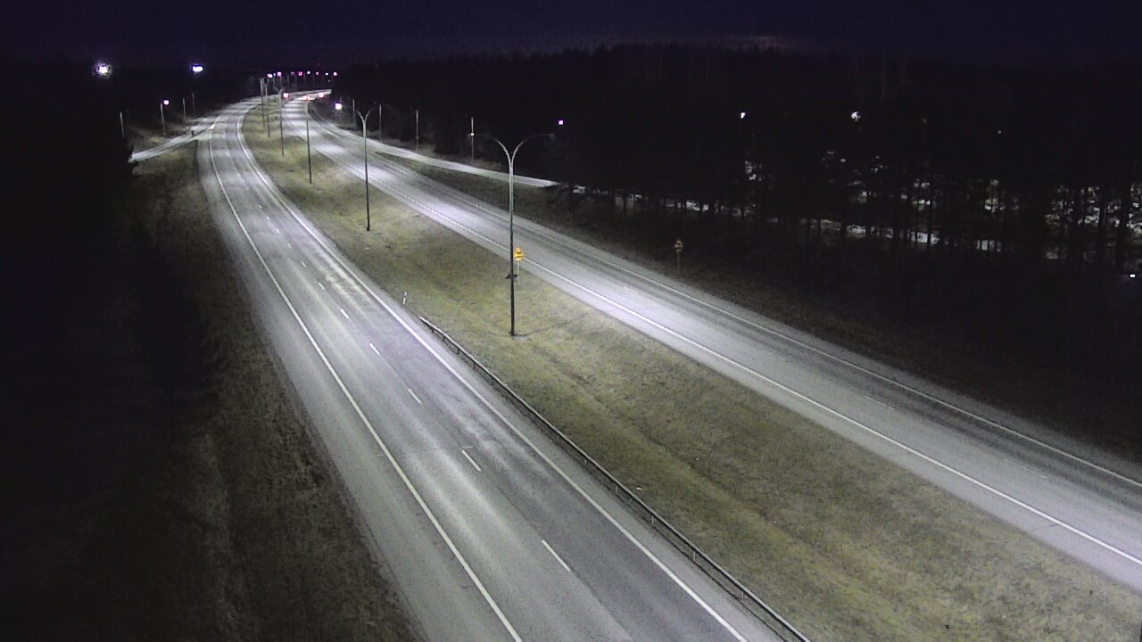Weather Camera Image Road 4 Oulu, Ouluntulli, Oulu, Pohjois-Pohjanmaa