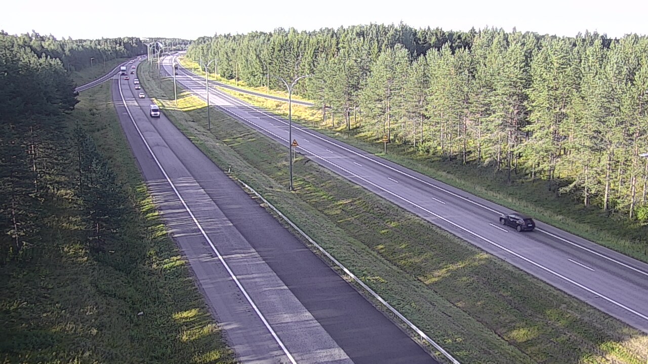 Weather Camera Image Väg 4 Uleåborg, Ouluntulli, Oulu, Pohjois-Pohjanmaa