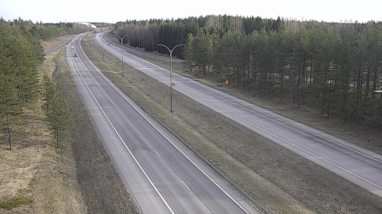 Weather Camera Image Väg 4 Uleåborg, Ouluntulli, Oulu, Pohjois-Pohjanmaa