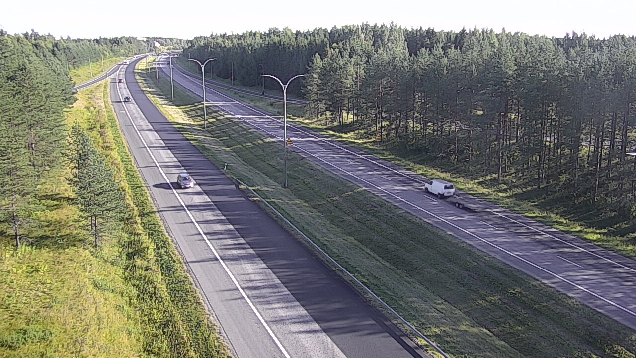 Weather Camera Image Väg 4 Uleåborg, Ouluntulli, Oulu, Pohjois-Pohjanmaa