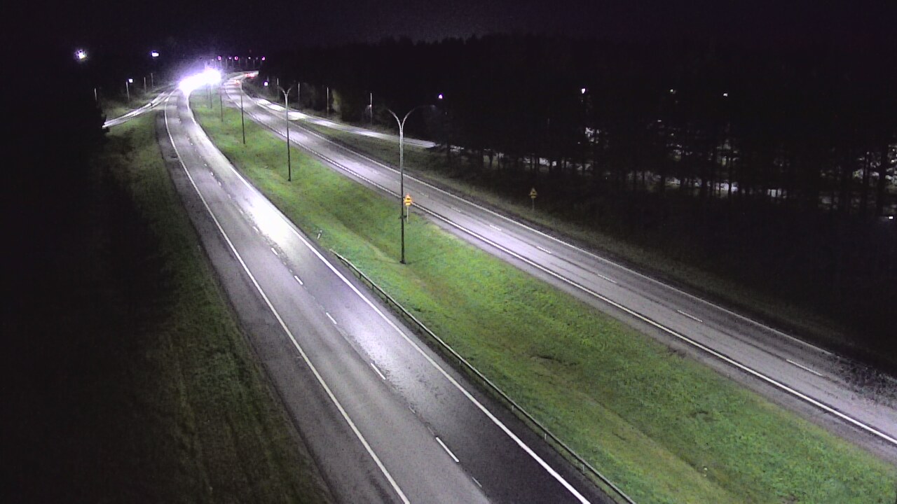 Weather Camera Image Väg 4 Uleåborg, Ouluntulli, Oulu, Pohjois-Pohjanmaa