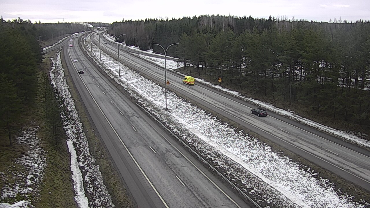 Weather Camera Image Väg 4 Uleåborg, Ouluntulli, Oulu, Pohjois-Pohjanmaa