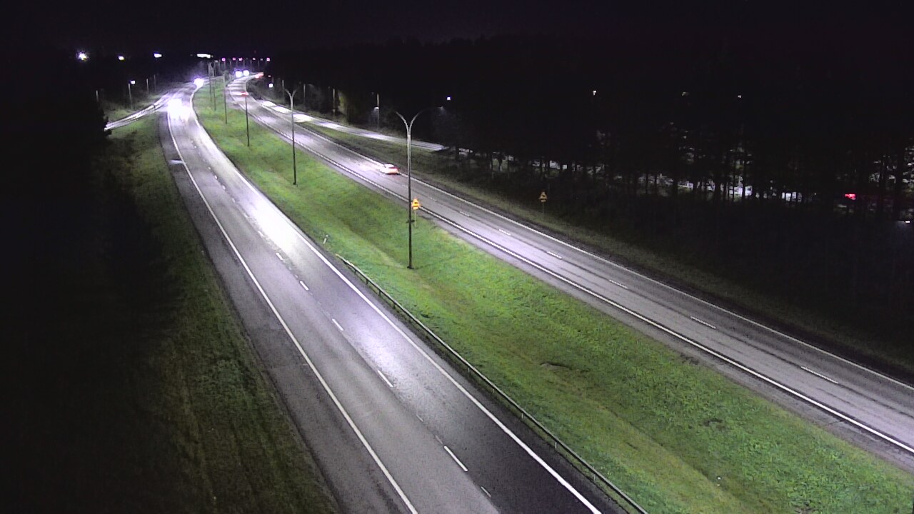 Weather Camera Image Väg 4 Uleåborg, Ouluntulli, Oulu, Pohjois-Pohjanmaa