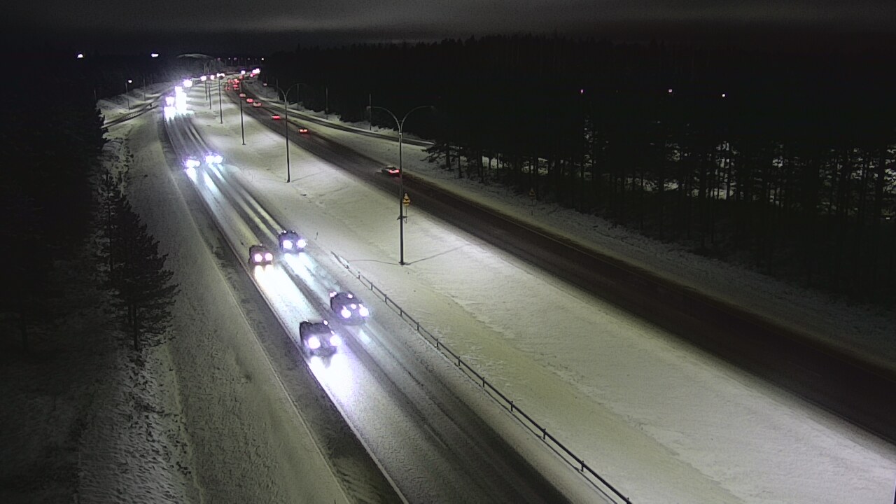 Weather Camera Image Väg 4 Uleåborg, Ouluntulli, Oulu, Pohjois-Pohjanmaa