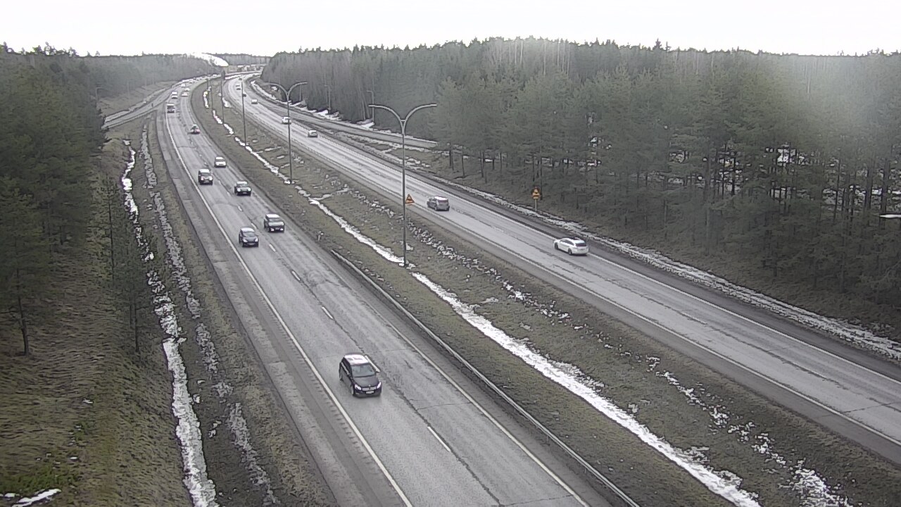 Weather Camera Image Väg 4 Uleåborg, Ouluntulli, Oulu, Pohjois-Pohjanmaa