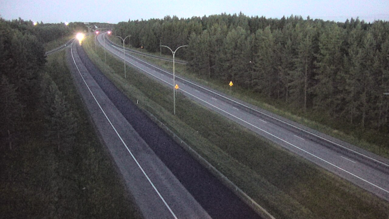 Weather Camera Image Väg 4 Uleåborg, Ouluntulli, Oulu, Pohjois-Pohjanmaa