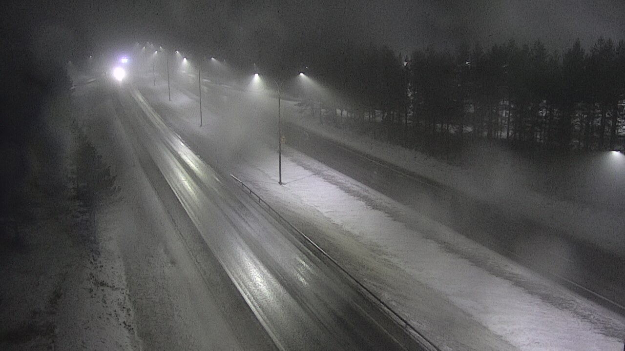 Weather Camera Image Väg 4 Uleåborg, Ouluntulli, Oulu, Pohjois-Pohjanmaa