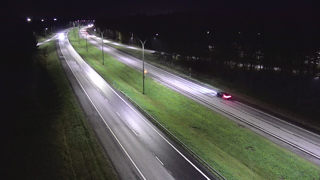 Weather Camera Image Väg 4 Uleåborg, Ouluntulli, Oulu, Pohjois-Pohjanmaa