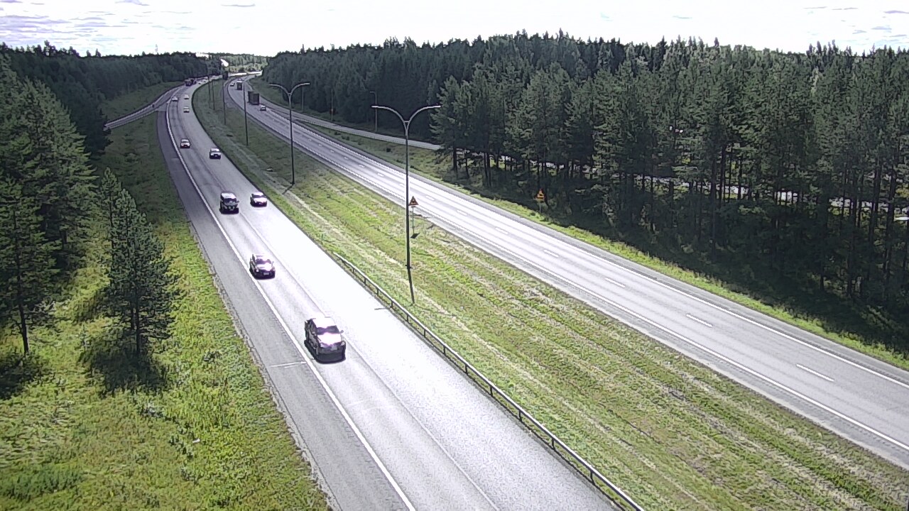 Weather Camera Image Väg 4 Uleåborg, Ouluntulli, Oulu, Pohjois-Pohjanmaa