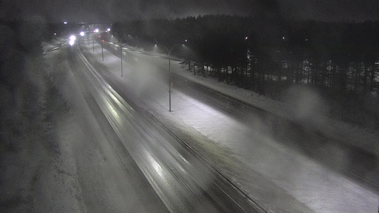 Weather Camera Image Väg 4 Uleåborg, Ouluntulli, Oulu, Pohjois-Pohjanmaa