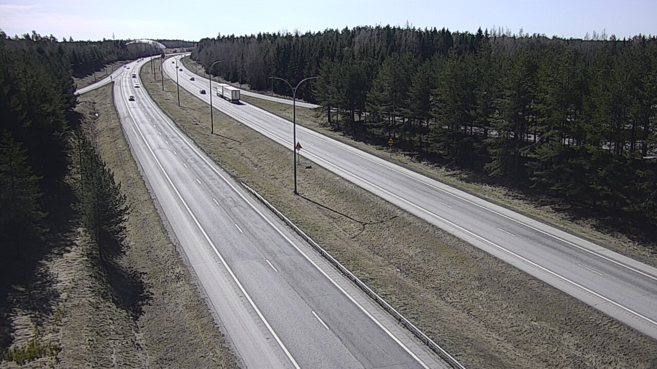 Weather Camera Image Väg 4 Uleåborg, Ouluntulli, Oulu, Pohjois-Pohjanmaa