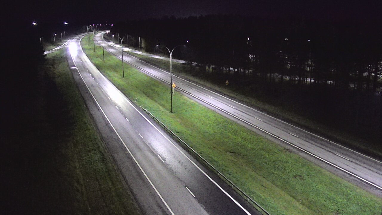 Weather Camera Image Väg 4 Uleåborg, Ouluntulli, Oulu, Pohjois-Pohjanmaa