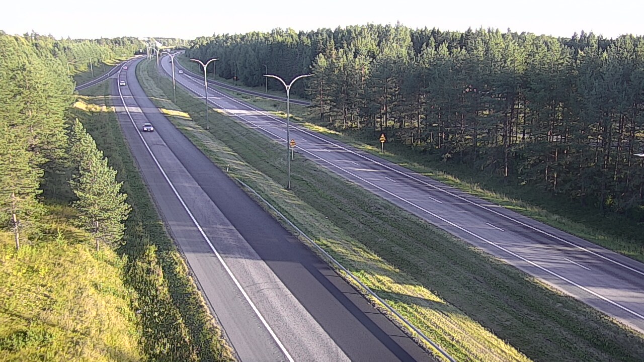 Weather Camera Image Väg 4 Uleåborg, Ouluntulli, Oulu, Pohjois-Pohjanmaa