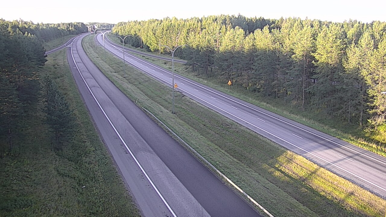 Weather Camera Image Väg 4 Uleåborg, Ouluntulli, Oulu, Pohjois-Pohjanmaa
