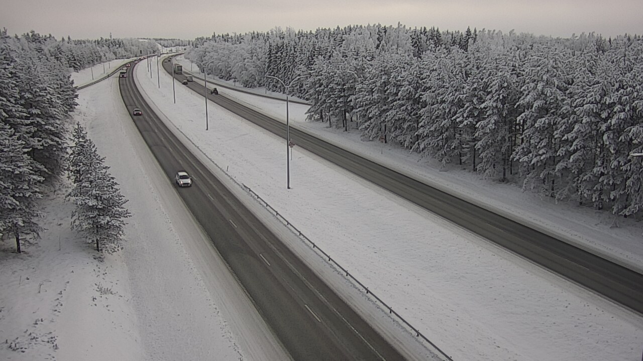 Weather Camera Image Väg 4 Uleåborg, Ouluntulli, Oulu, Pohjois-Pohjanmaa