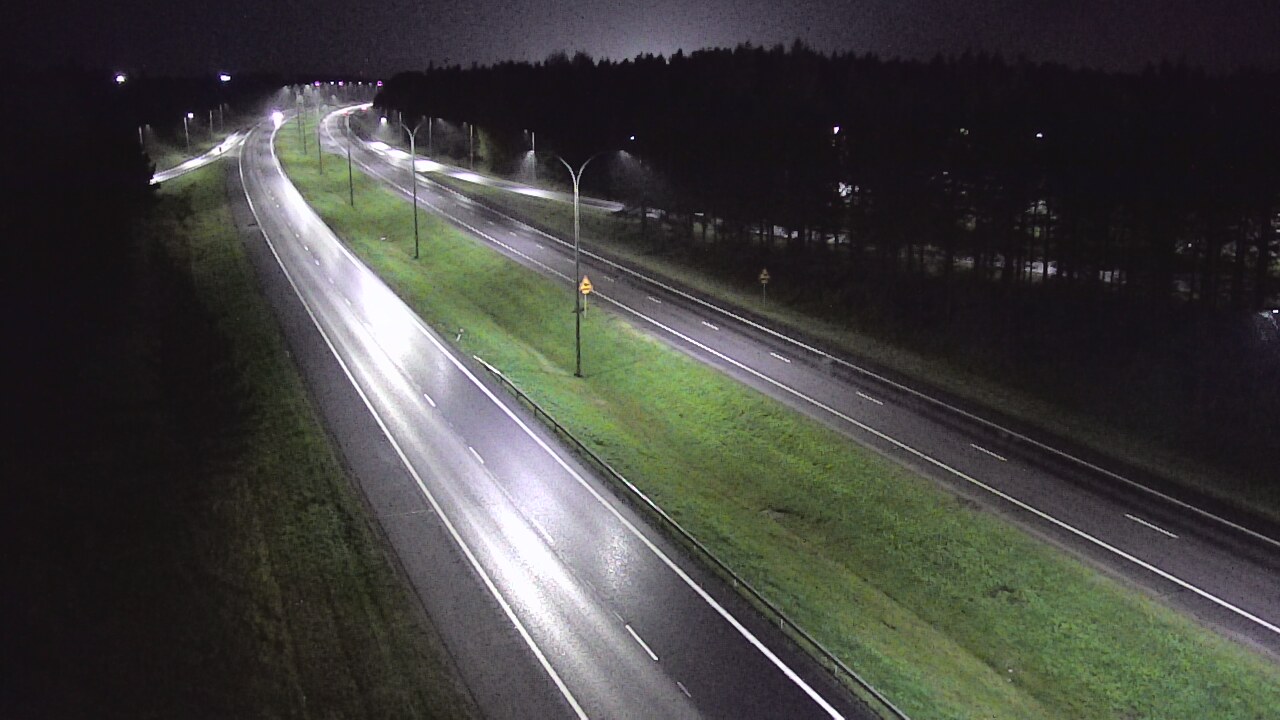 Weather Camera Image Väg 4 Uleåborg, Ouluntulli, Oulu, Pohjois-Pohjanmaa