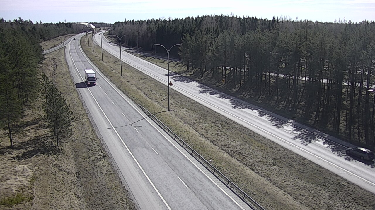 Weather Camera Image Väg 4 Uleåborg, Ouluntulli, Oulu, Pohjois-Pohjanmaa