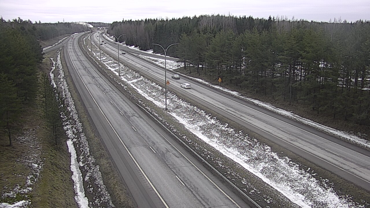 Weather Camera Image Väg 4 Uleåborg, Ouluntulli, Oulu, Pohjois-Pohjanmaa