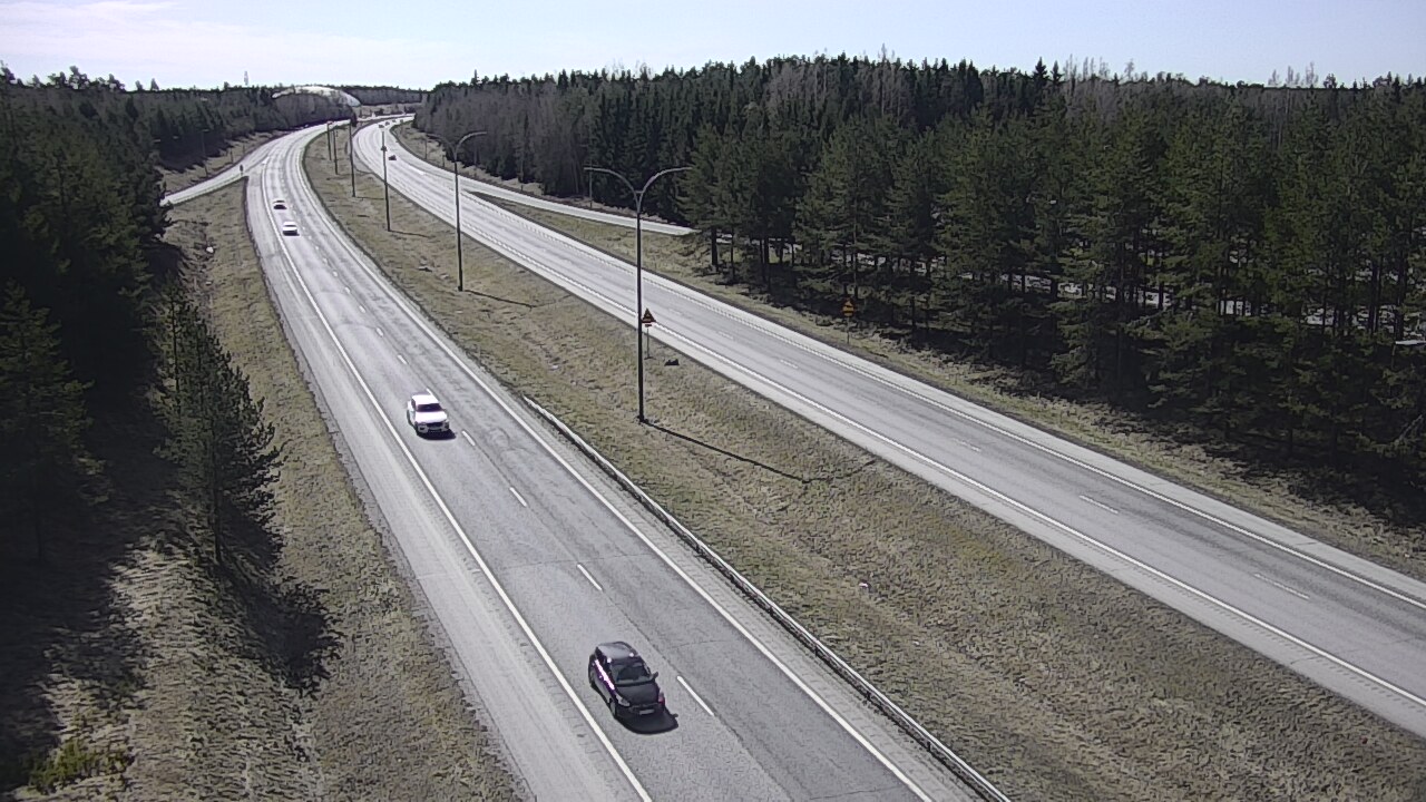 Weather Camera Image Väg 4 Uleåborg, Ouluntulli, Oulu, Pohjois-Pohjanmaa