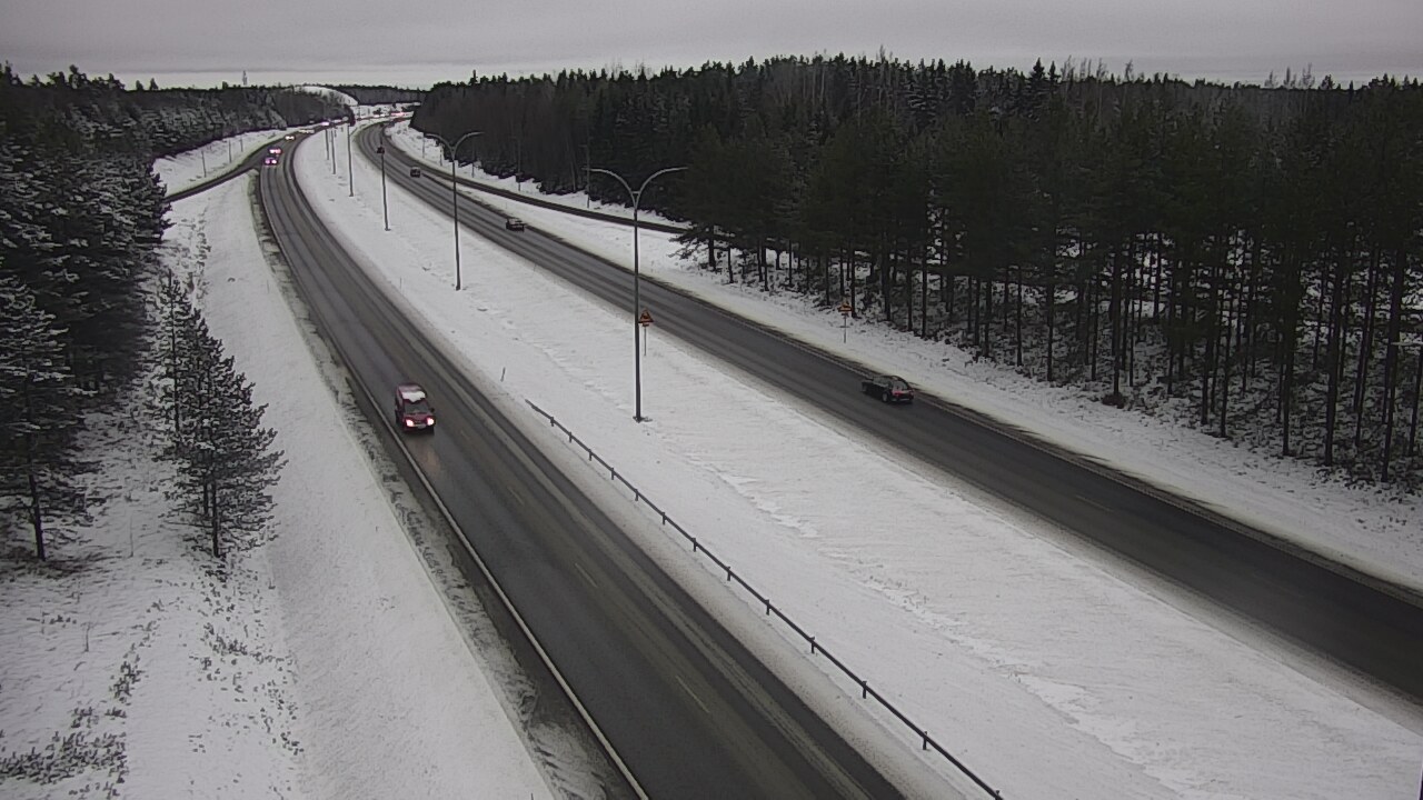 Weather Camera Image Väg 4 Uleåborg, Ouluntulli, Oulu, Pohjois-Pohjanmaa