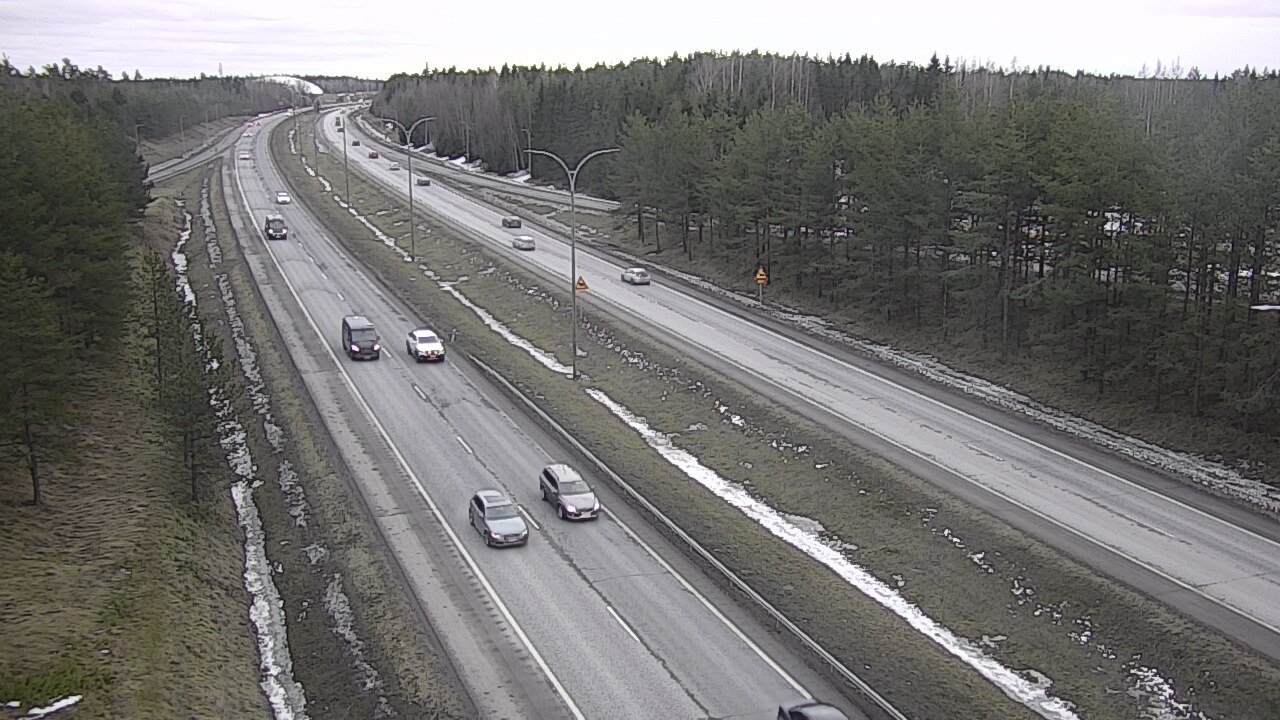 Weather Camera Image Väg 4 Uleåborg, Ouluntulli, Oulu, Pohjois-Pohjanmaa