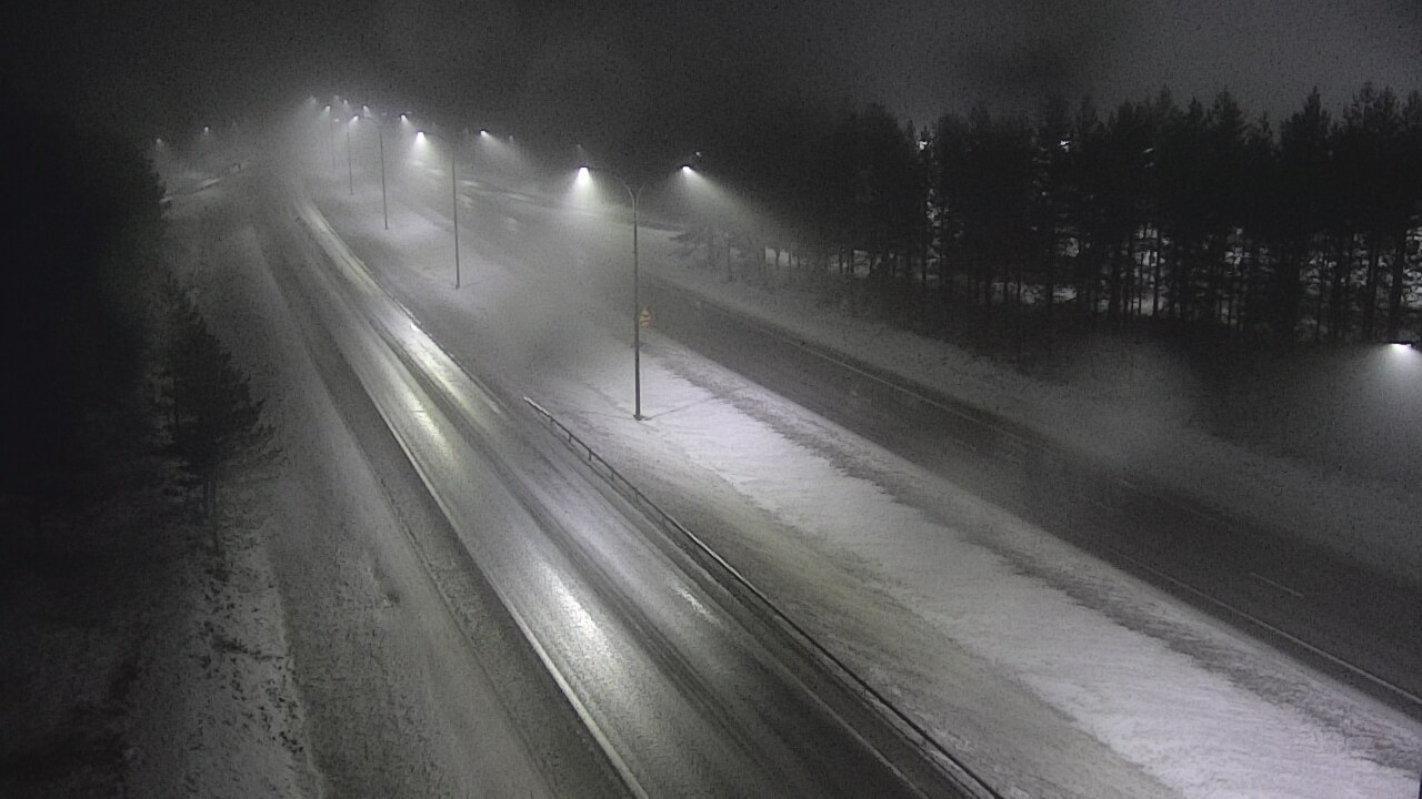 Weather Camera Image Väg 4 Uleåborg, Ouluntulli, Oulu, Pohjois-Pohjanmaa