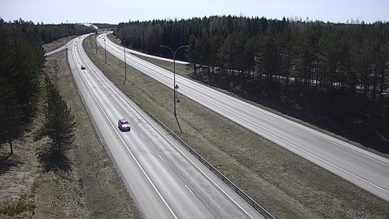 Weather Camera Image Väg 4 Uleåborg, Ouluntulli, Oulu, Pohjois-Pohjanmaa