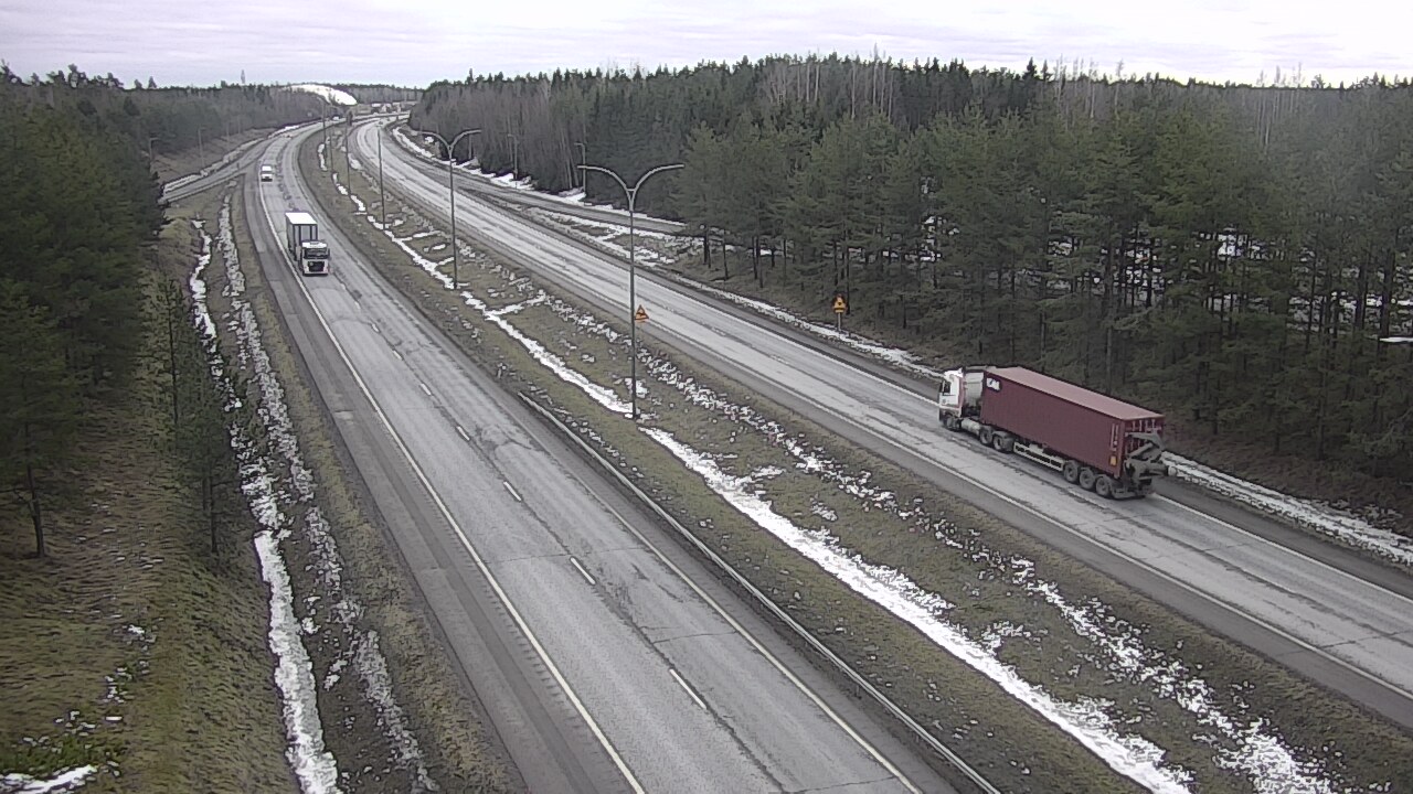 Weather Camera Image Väg 4 Uleåborg, Ouluntulli, Oulu, Pohjois-Pohjanmaa