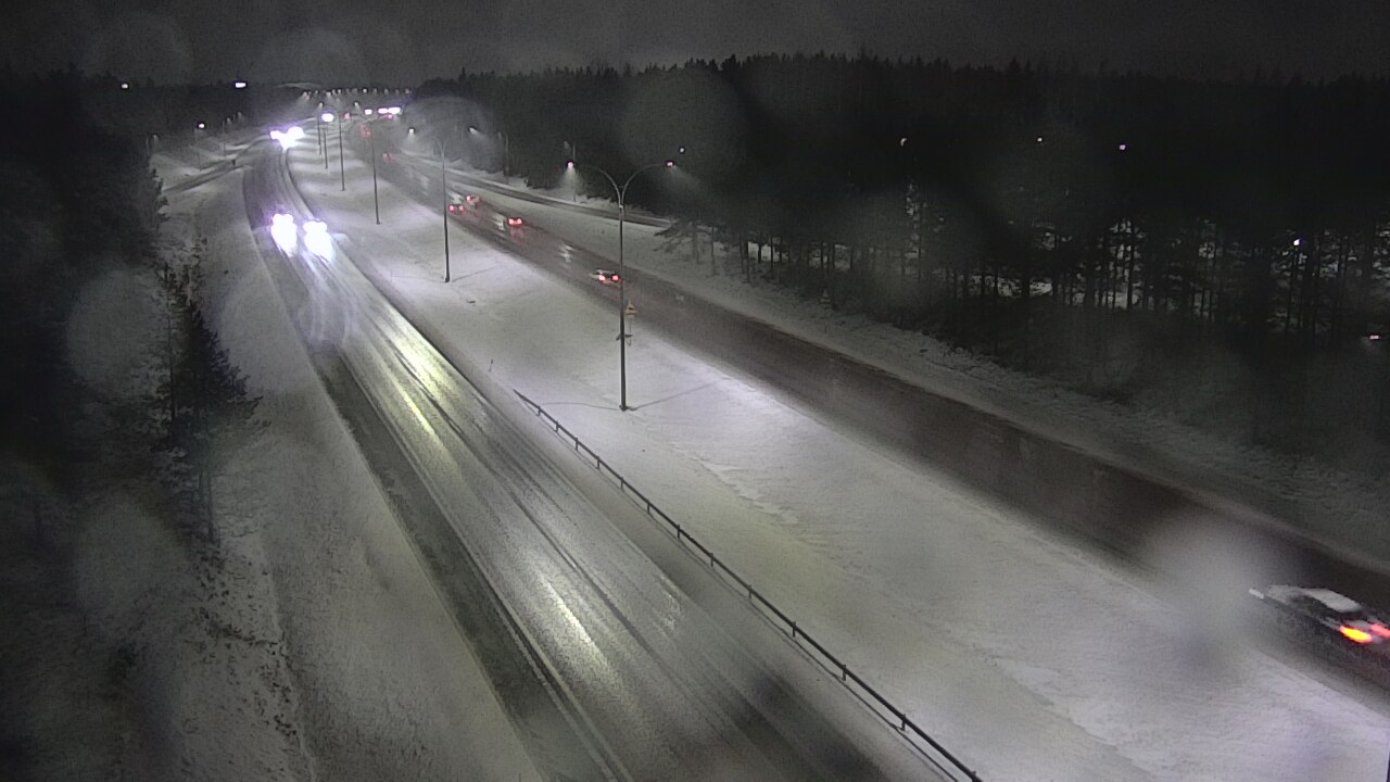 Weather Camera Image Väg 4 Uleåborg, Ouluntulli, Oulu, Pohjois-Pohjanmaa