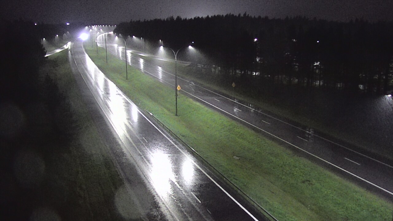 Weather Camera Image Väg 4 Uleåborg, Ouluntulli, Oulu, Pohjois-Pohjanmaa
