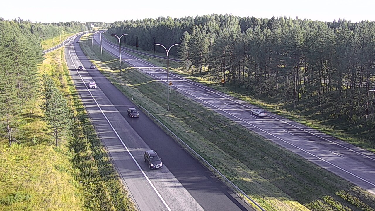 Weather Camera Image Väg 4 Uleåborg, Ouluntulli, Oulu, Pohjois-Pohjanmaa