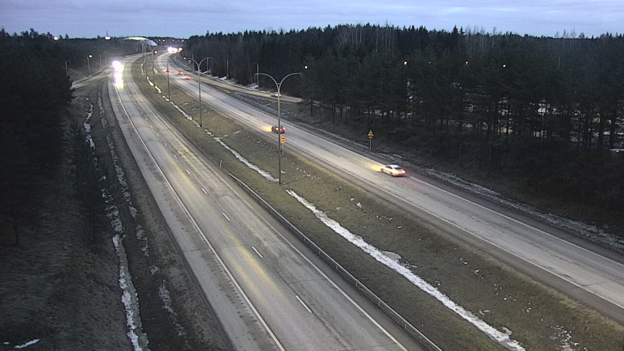 Weather Camera Image Road 4 Oulu, Ouluntulli, Oulu, Pohjois-Pohjanmaa