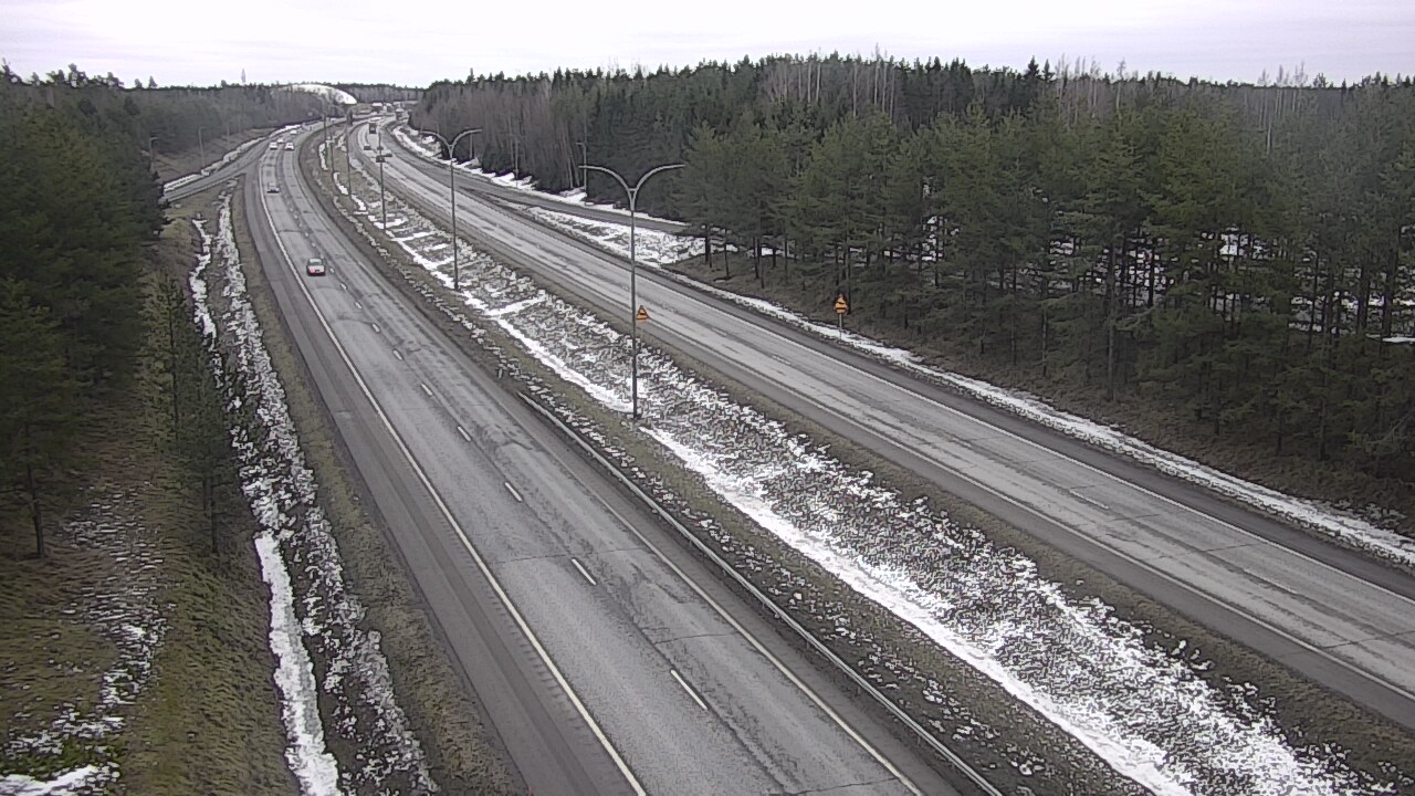 Weather Camera Image Road 4 Oulu, Ouluntulli, Oulu, Pohjois-Pohjanmaa