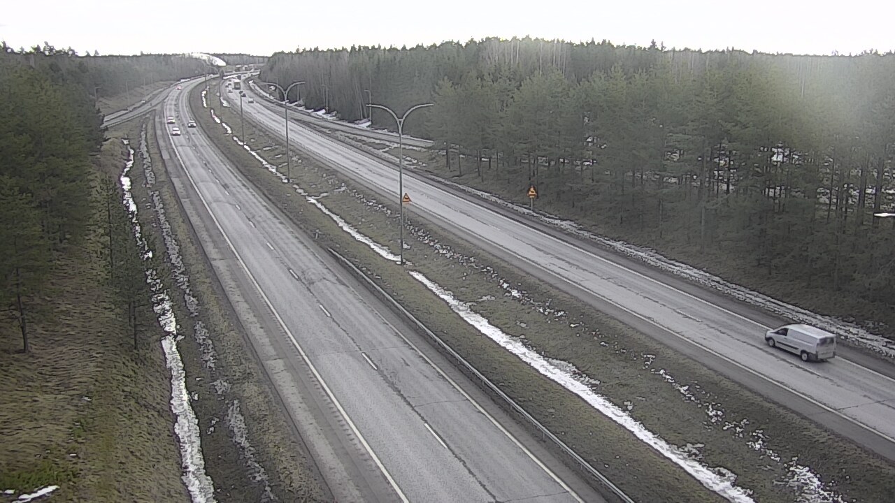 Weather Camera Image Väg 4 Uleåborg, Ouluntulli, Oulu, Pohjois-Pohjanmaa