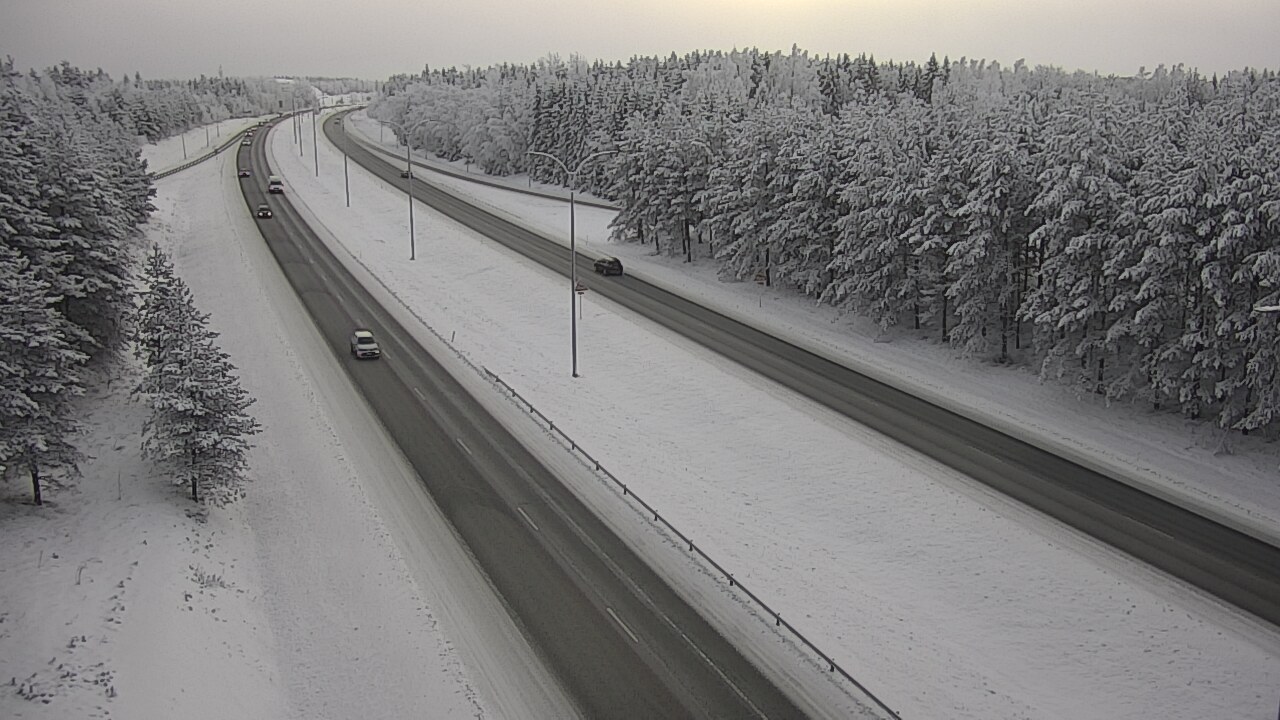 Weather Camera Image Väg 4 Uleåborg, Ouluntulli, Oulu, Pohjois-Pohjanmaa