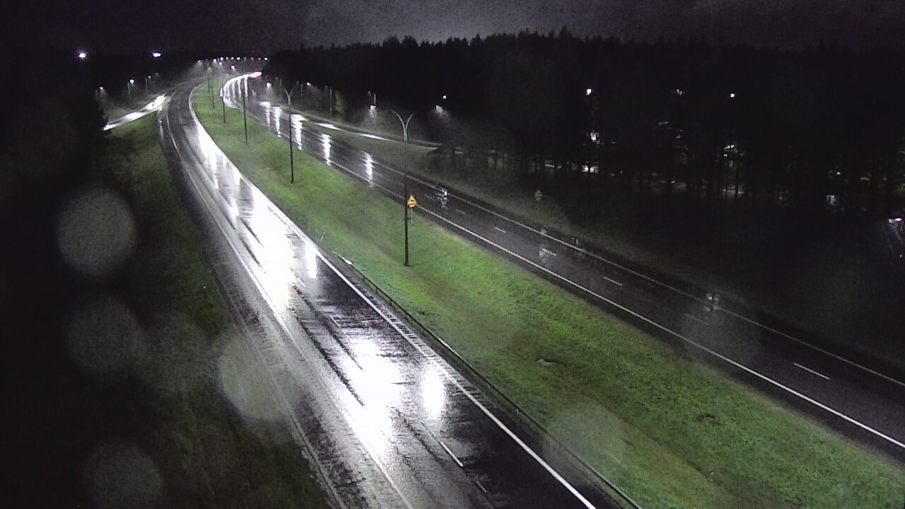 Weather Camera Image Väg 4 Uleåborg, Ouluntulli, Oulu, Pohjois-Pohjanmaa