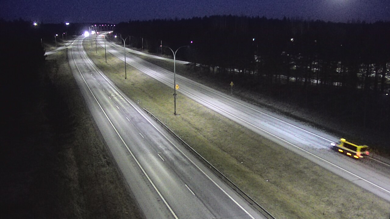 Weather Camera Image Väg 4 Uleåborg, Ouluntulli, Oulu, Pohjois-Pohjanmaa