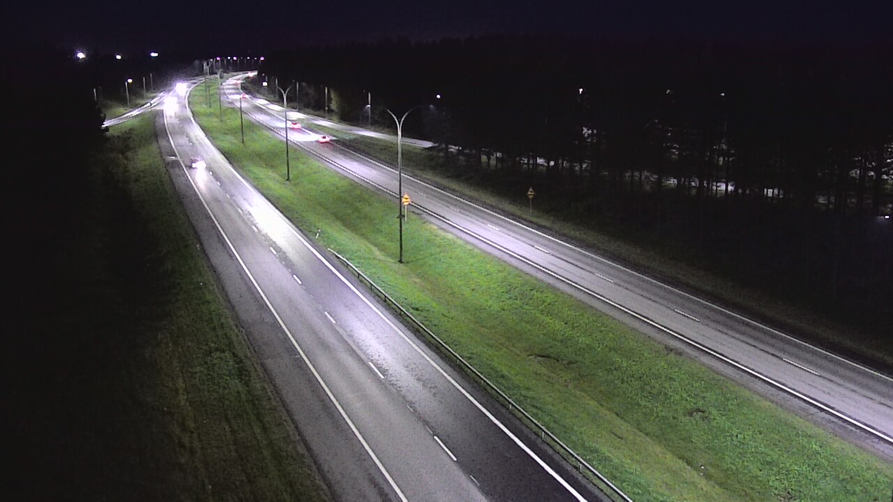Weather Camera Image Väg 4 Uleåborg, Ouluntulli, Oulu, Pohjois-Pohjanmaa