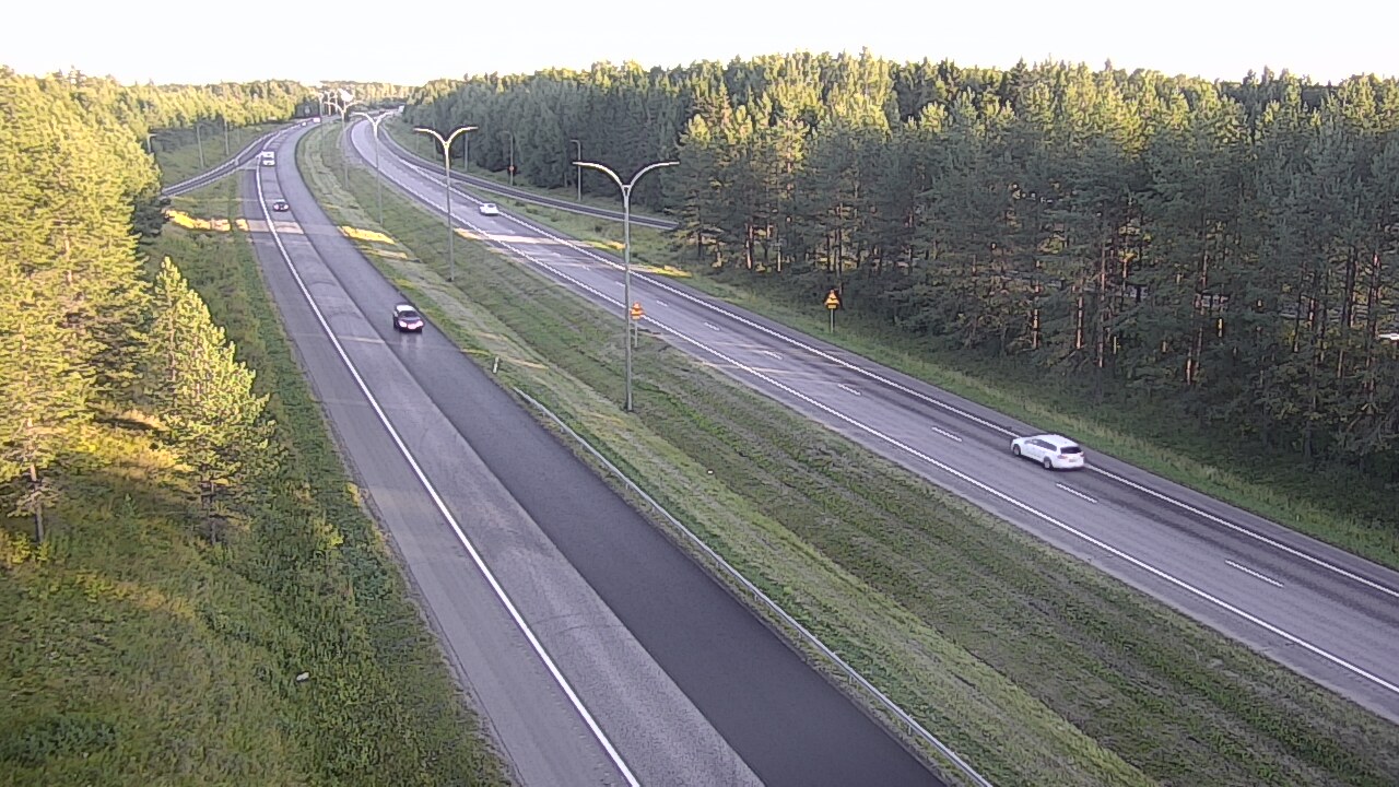 Weather Camera Image Väg 4 Uleåborg, Ouluntulli, Oulu, Pohjois-Pohjanmaa