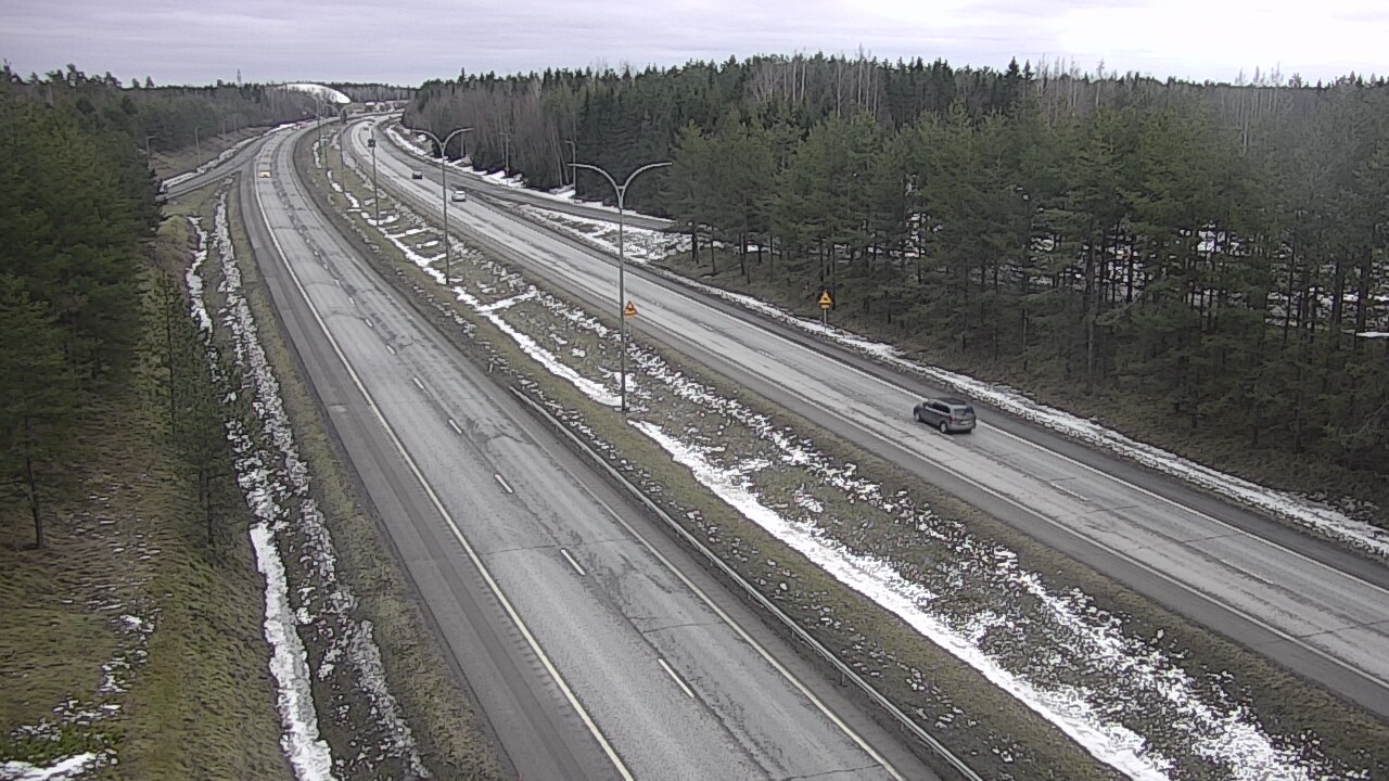 Weather Camera Image Väg 4 Uleåborg, Ouluntulli, Oulu, Pohjois-Pohjanmaa