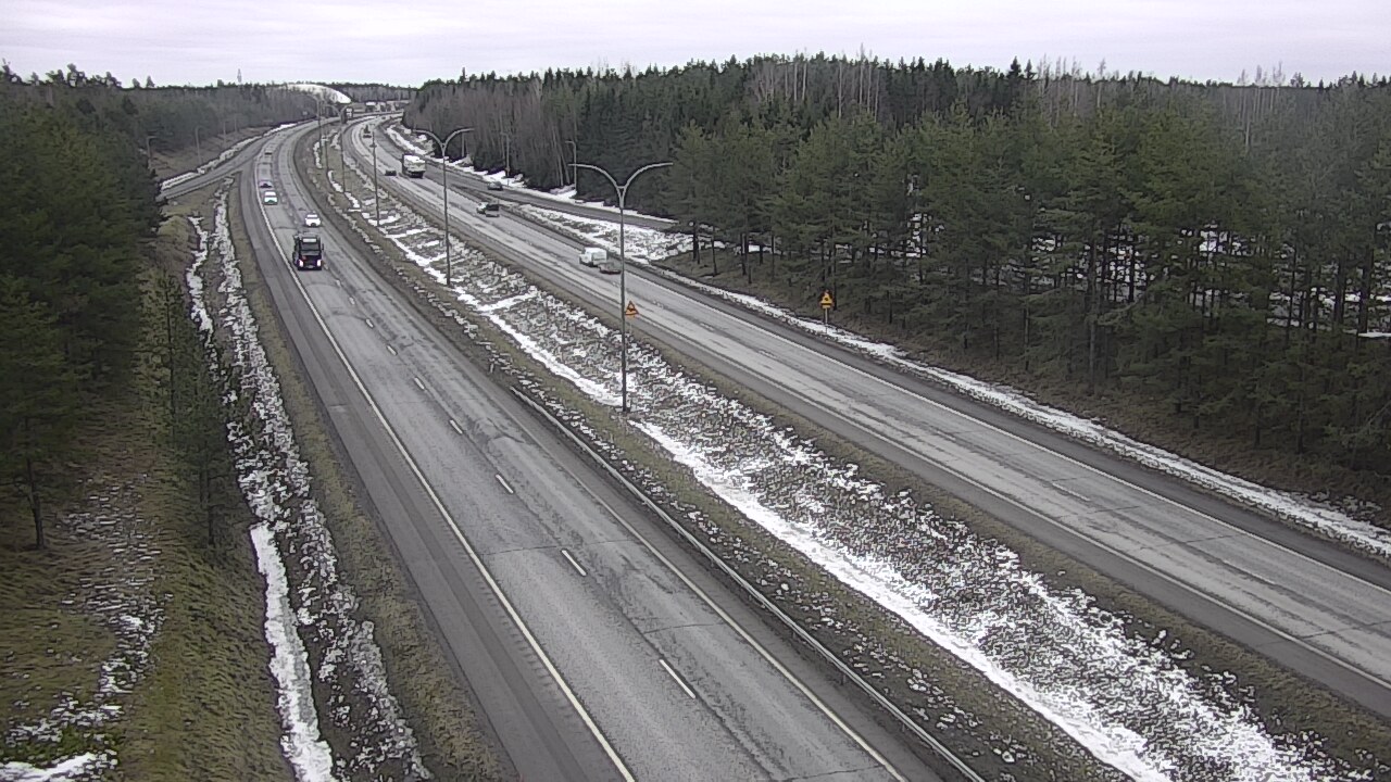 Weather Camera Image Väg 4 Uleåborg, Ouluntulli, Oulu, Pohjois-Pohjanmaa