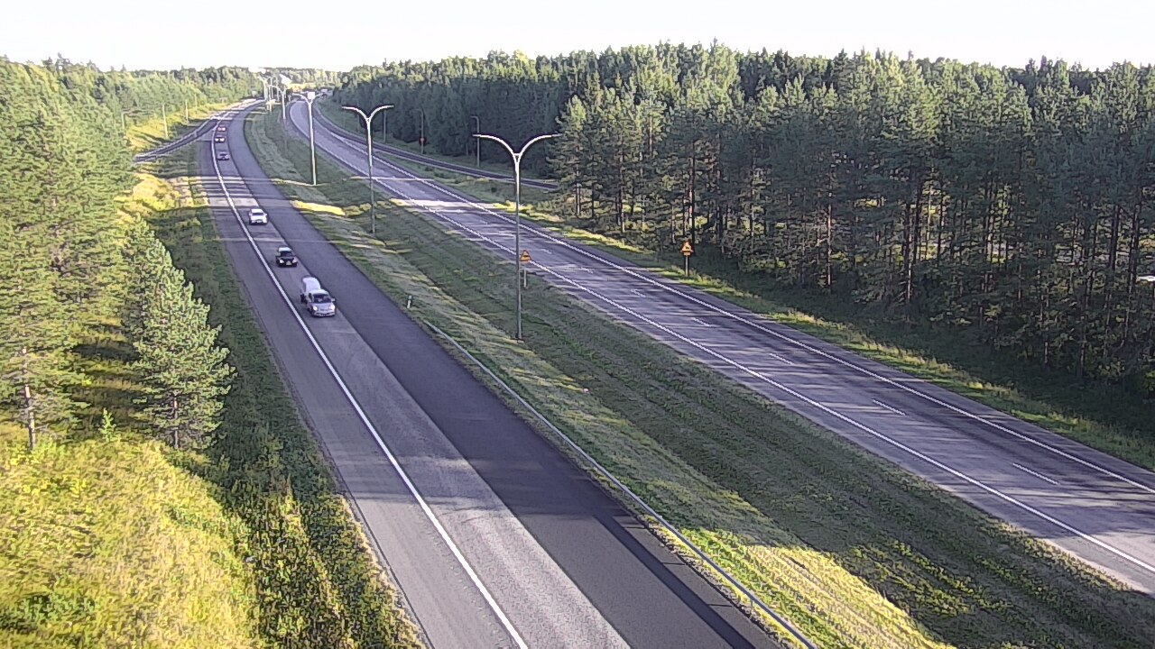 Weather Camera Image Väg 4 Uleåborg, Ouluntulli, Oulu, Pohjois-Pohjanmaa