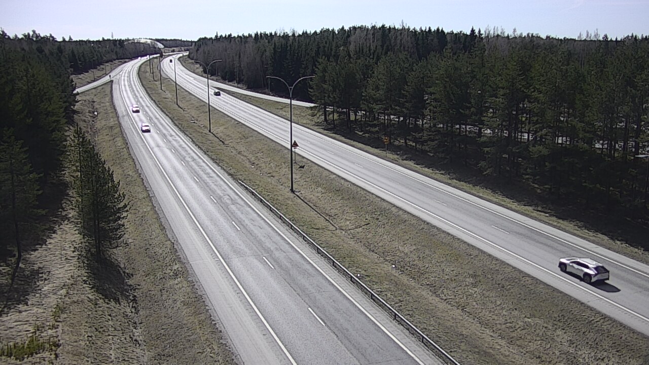Weather Camera Image Väg 4 Uleåborg, Ouluntulli, Oulu, Pohjois-Pohjanmaa