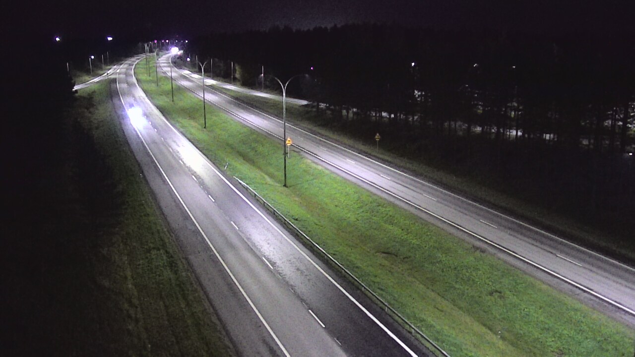 Weather Camera Image Väg 4 Uleåborg, Ouluntulli, Oulu, Pohjois-Pohjanmaa