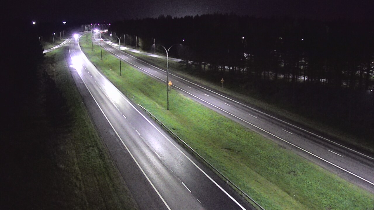 Weather Camera Image Väg 4 Uleåborg, Ouluntulli, Oulu, Pohjois-Pohjanmaa