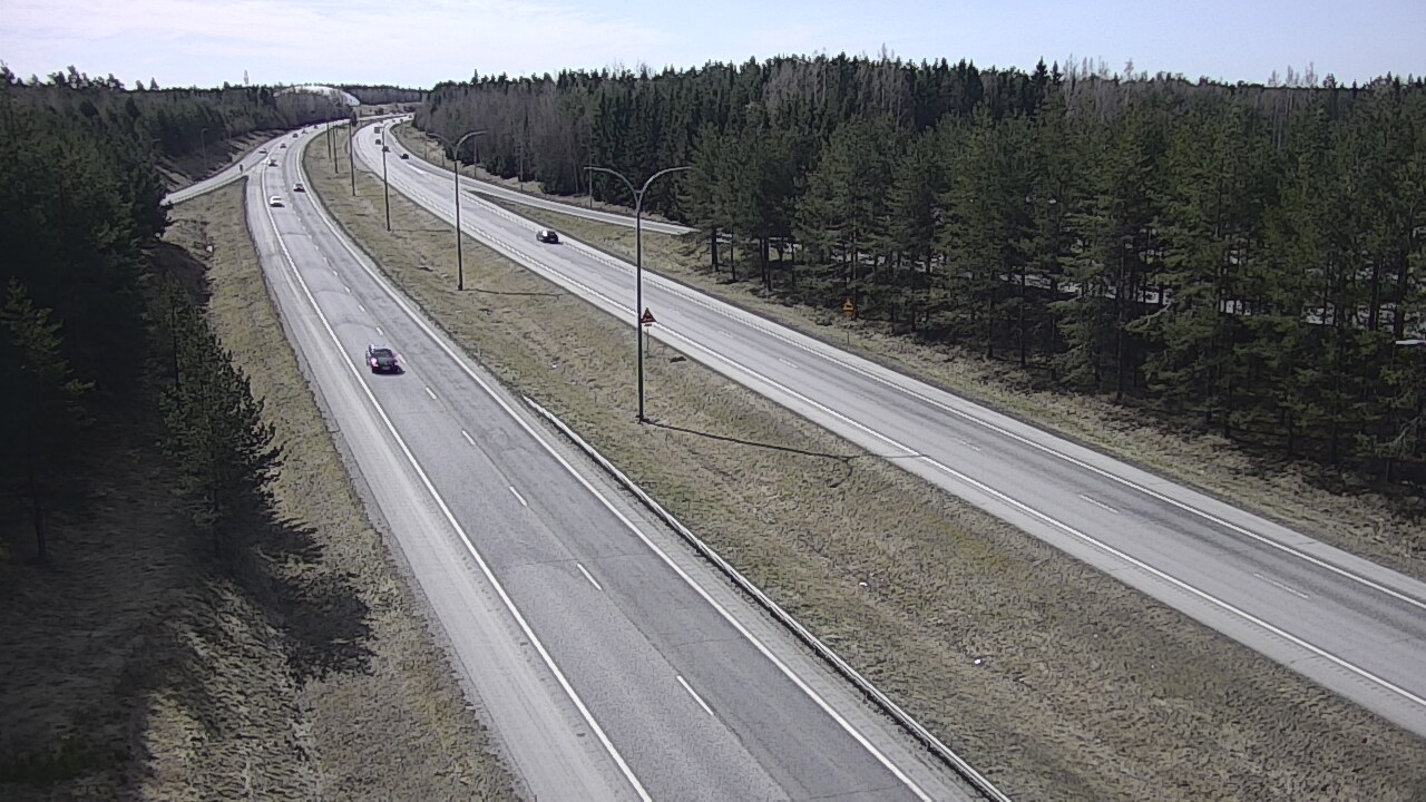 Weather Camera Image Väg 4 Uleåborg, Ouluntulli, Oulu, Pohjois-Pohjanmaa