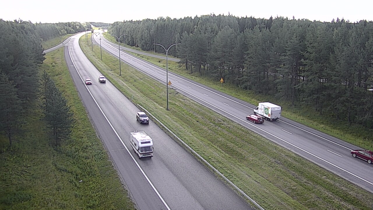 Weather Camera Image Väg 4 Uleåborg, Ouluntulli, Oulu, Pohjois-Pohjanmaa