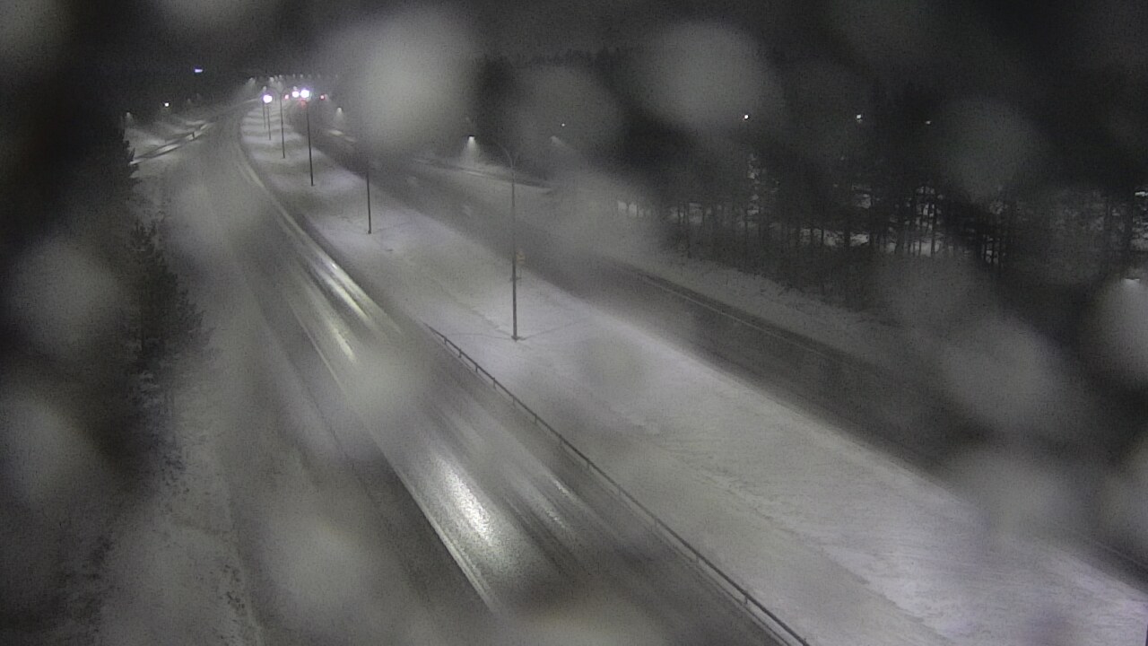 Weather Camera Image Väg 4 Uleåborg, Ouluntulli, Oulu, Pohjois-Pohjanmaa