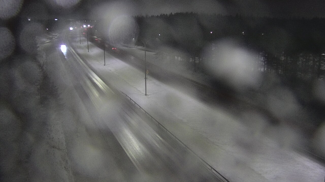 Weather Camera Image Väg 4 Uleåborg, Ouluntulli, Oulu, Pohjois-Pohjanmaa